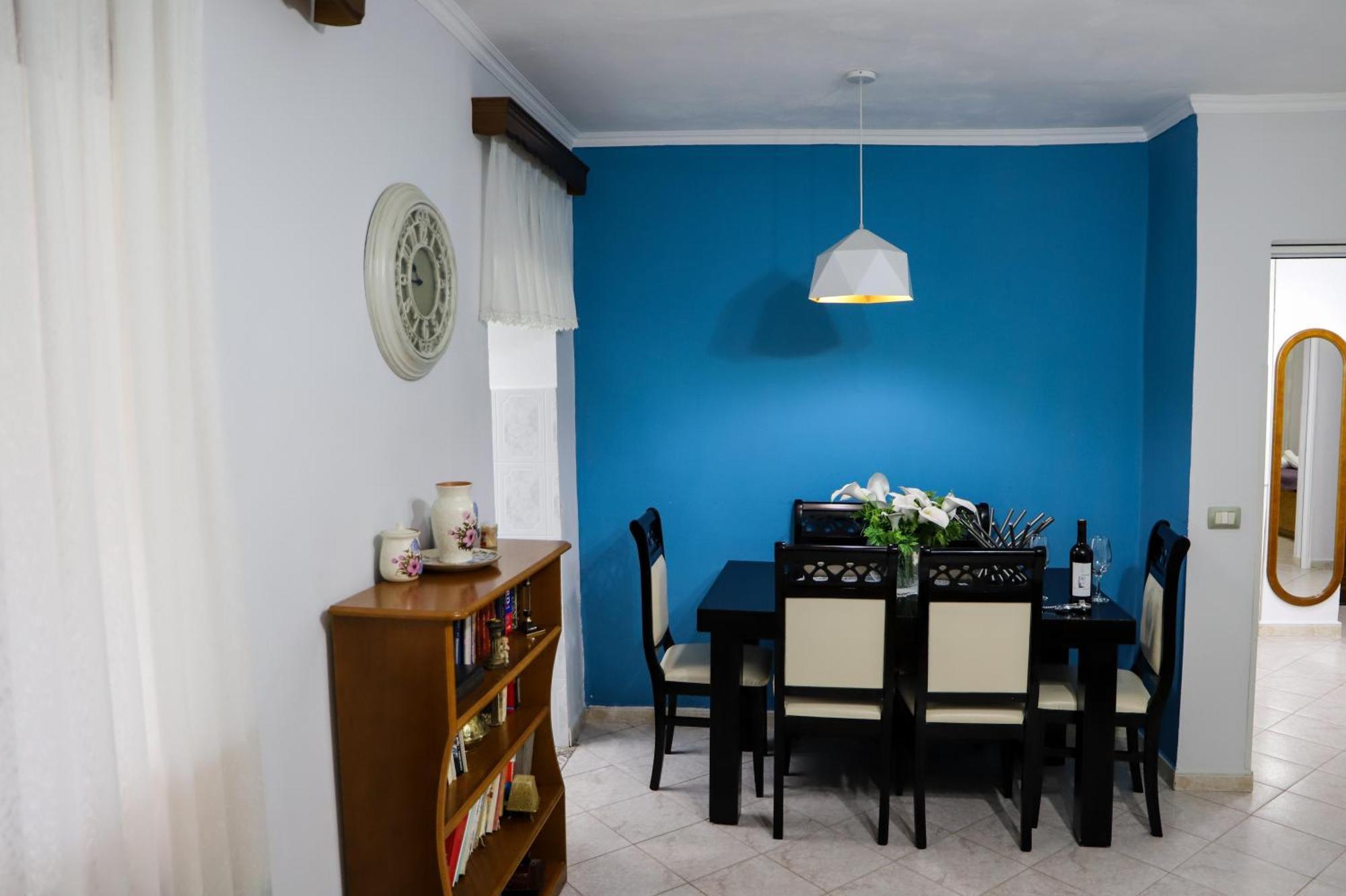 Lola'S Apartament Apartment Берат Екстериор снимка